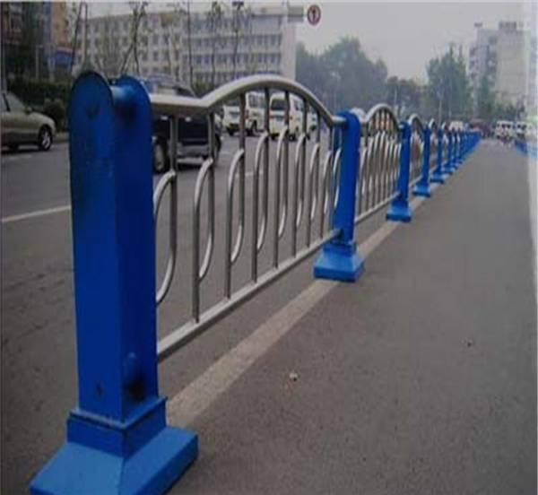 忻州不锈钢防撞栏杆生产制造工艺